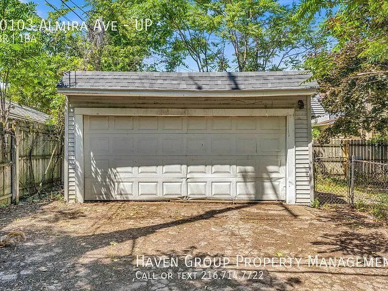 10103 Almira Ave #UP — Photo 21