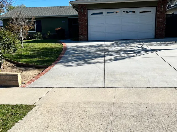 16934 Kinzie St, North Hills, CA 91343