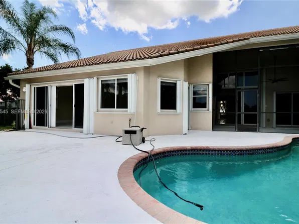 2686 Palmer Pl, Fort Lauderdale, FL 33332
