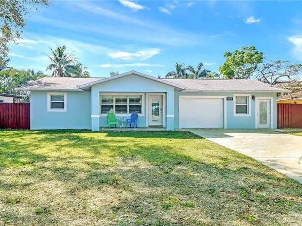 3470 Lakeview DR, NAPLES, FL 34112