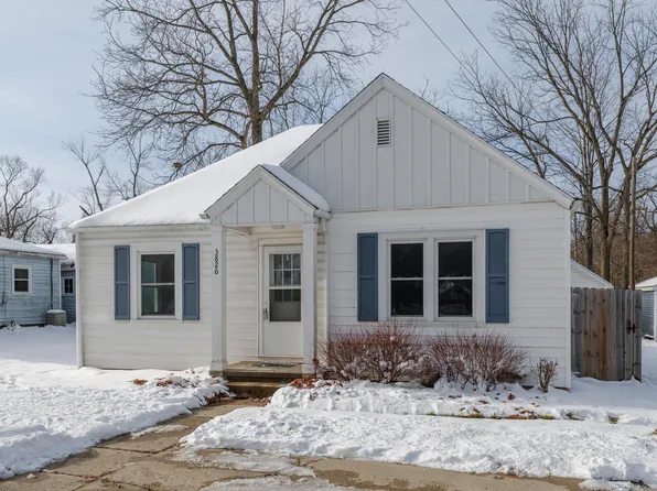 3826 Oakland Dr, Kalamazoo, MI 49008