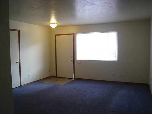 2nd image of 1609 W Gardner Ave APT A