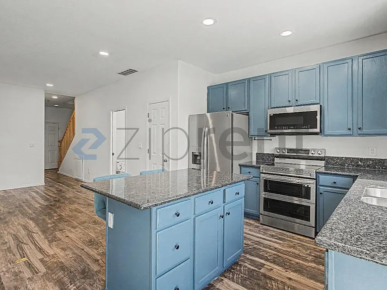 6674 SE Lois St — Photo 12