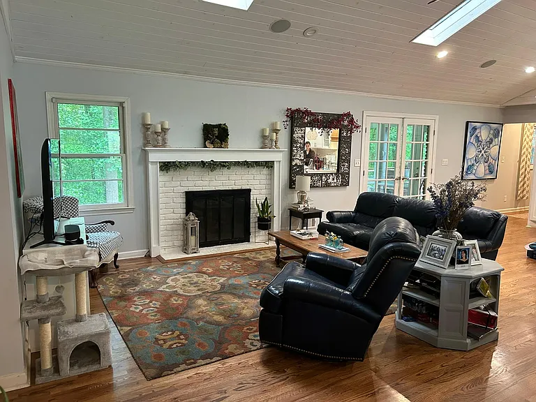 Dining room with picture window