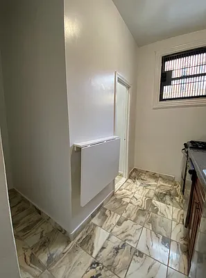 Rented by Peter R. Hungerford, LREB | media 14