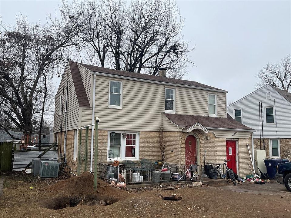 2nd image of 3032 NW 12th St