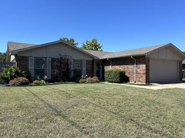 7401 Butternut Ct, Fort Worth, TX 76137