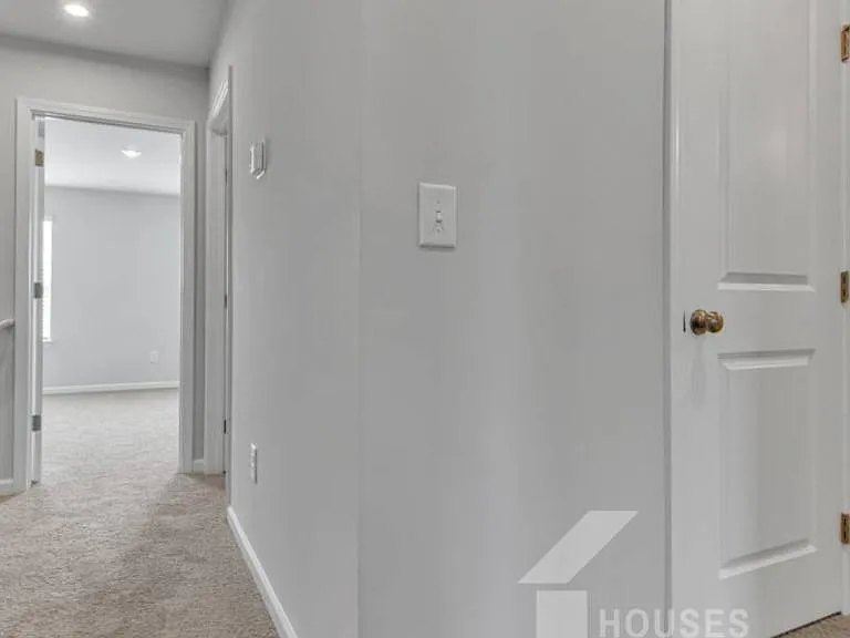 314 Abingdon Way — Photo 12