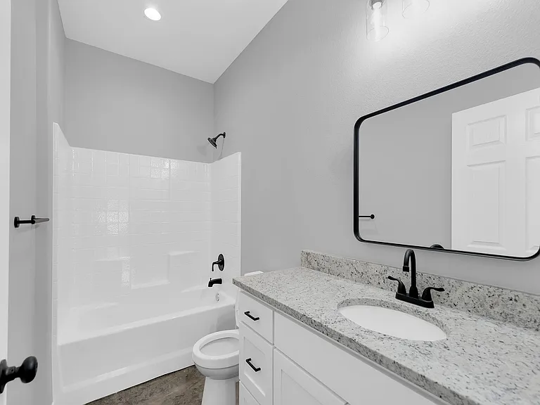5952 Jefferson Ave — Photo 9