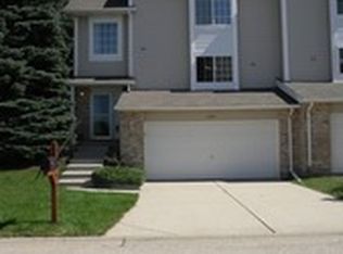 1293 Karyn Ln, Grayslake, IL 60030