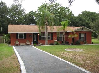 601 Lewis St, Fruitland Park, FL 34731