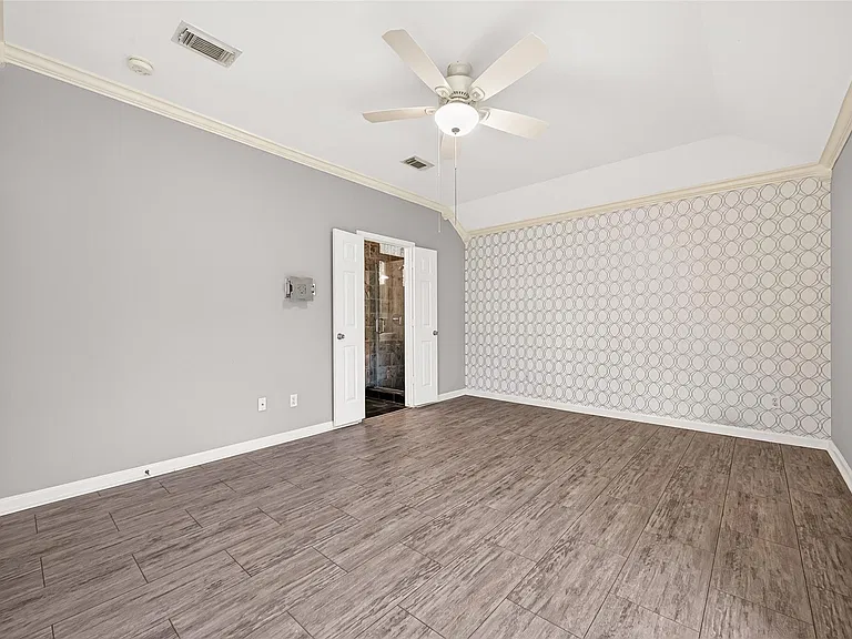 4818 Lake Catherine Ct — Photo 25