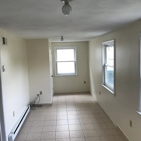 12 Henry St #2 — Photo 15