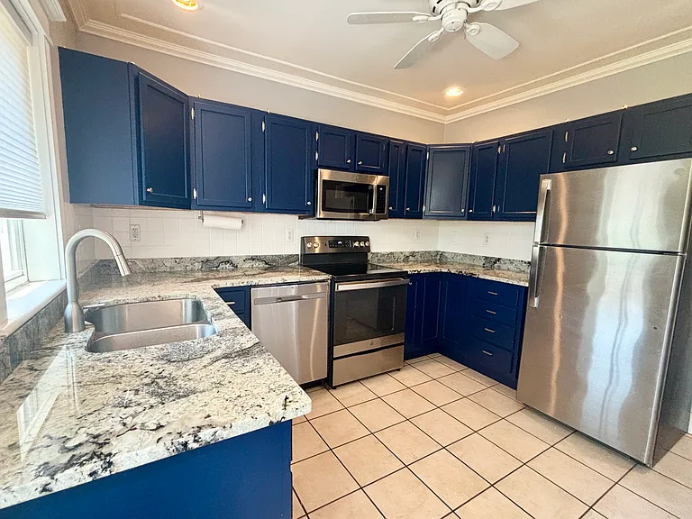 3639 Holt Ave — Photo 14