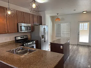 2150 S Main St #317 — Photo 4