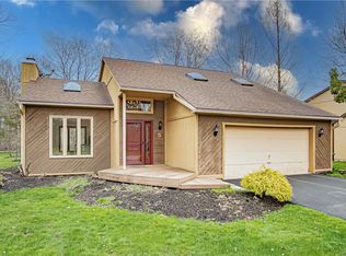 5 Bluebird Ln, Amherst, NY 14228