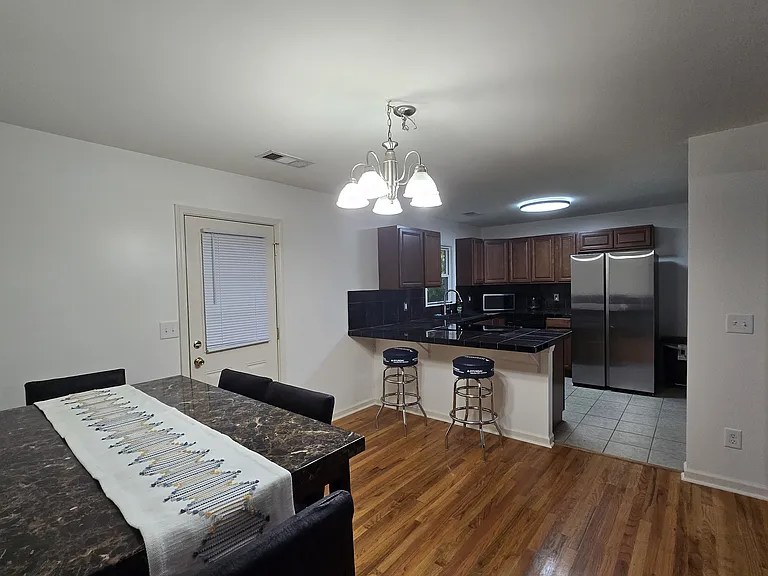 1400 Hidden Circle Dr — Photo 6