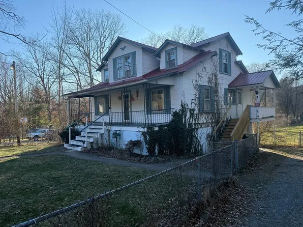 1002 Old Farm Rd #C, Daniels, WV 25832