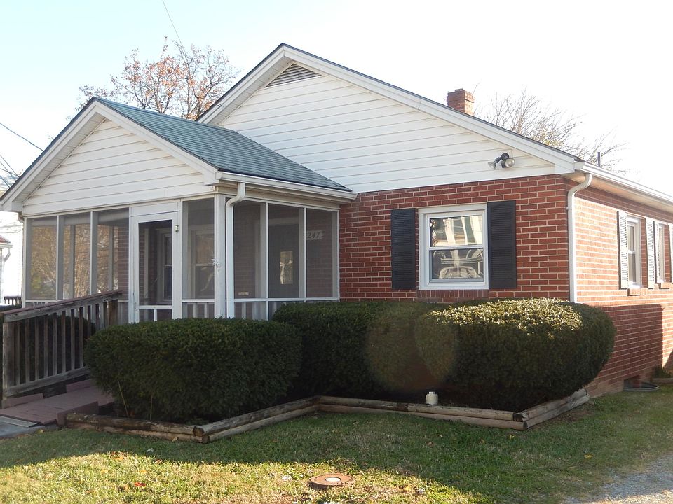 1st image of 247 S Massanutten St