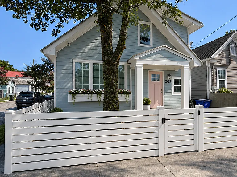 203 Fishburne St #A — Photo 1