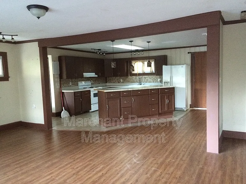 Pleasant Valley — Photo 4