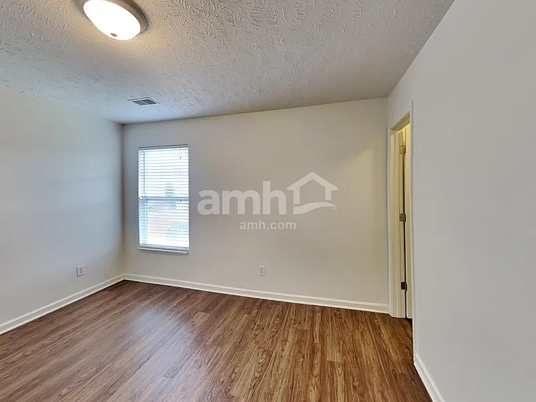 604 Blossom Hill Dr — Photo 18