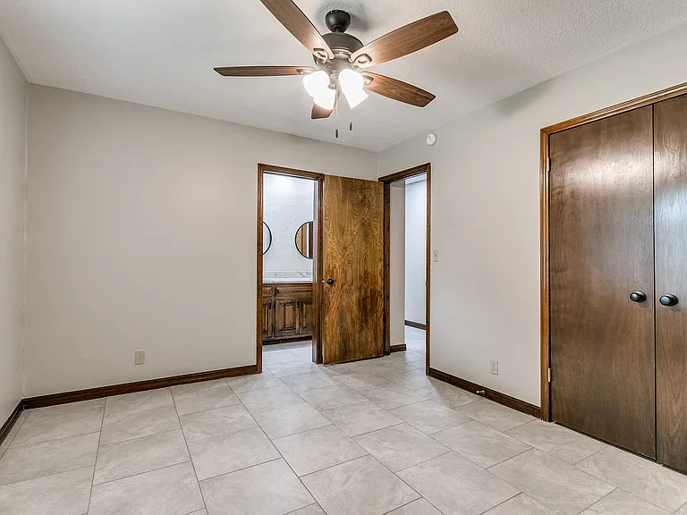 1213 Westbrooke Ter — Photo 19