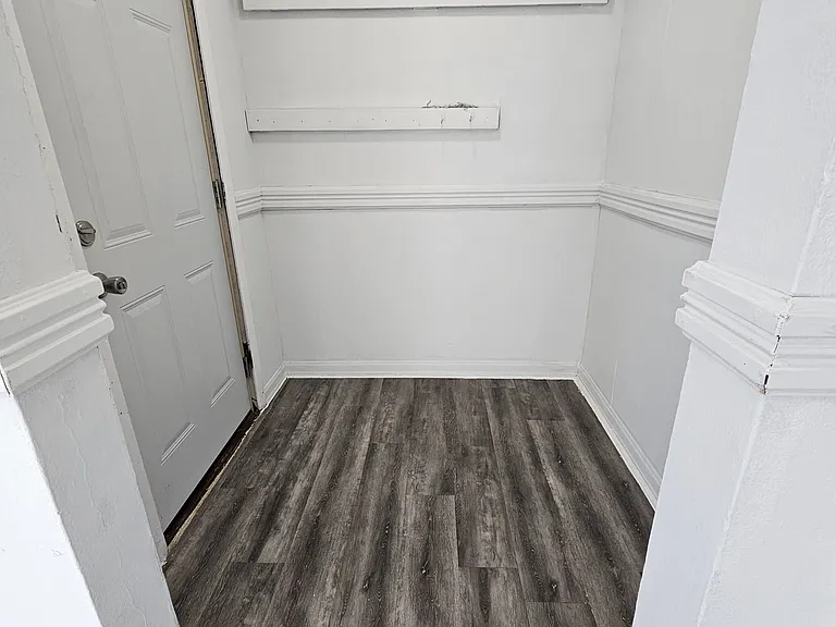 405 W Grimes Ave — Photo 1