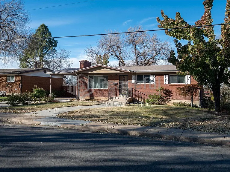2197 N 250 W — Photo 1
