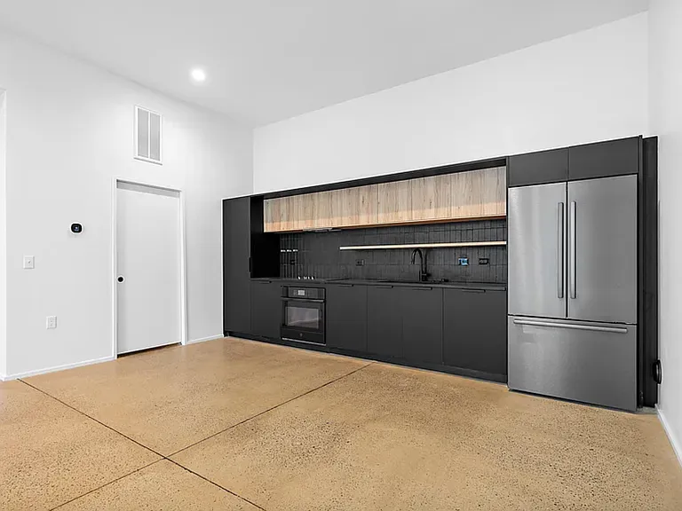 2323 2nd Ave S #1C — Photo 14