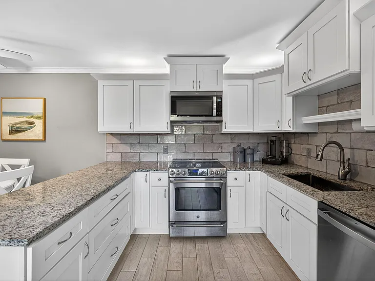 112 Ocean Cove Dr — Photo 17