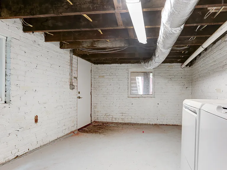 421 Chimborazo Blvd — Photo 22