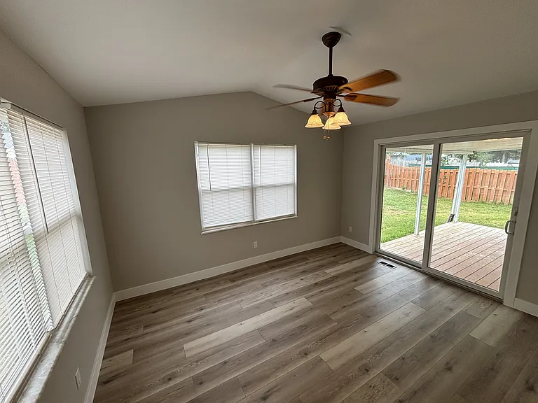 271 Shellbark Dr #1 — Photo 4