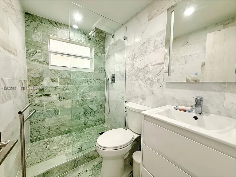 1228 Pennsylvania Ave #1 — Photo 20
