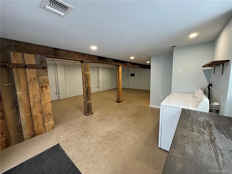 317 Overlook Ct — Photo 12