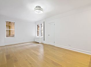 220 W 24th St #2202D, New York, NY 10011