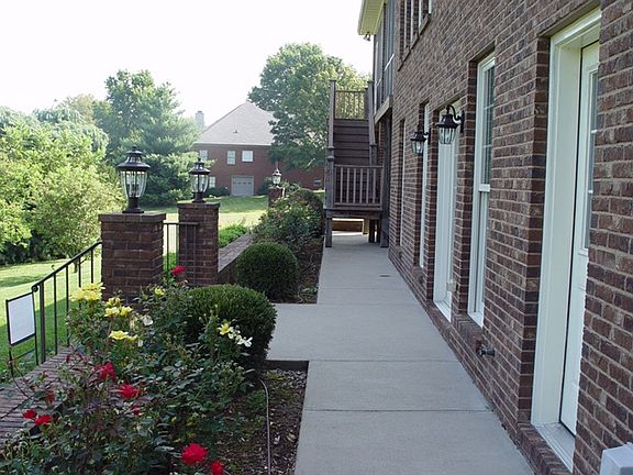 2nd image of 520 Country Ln