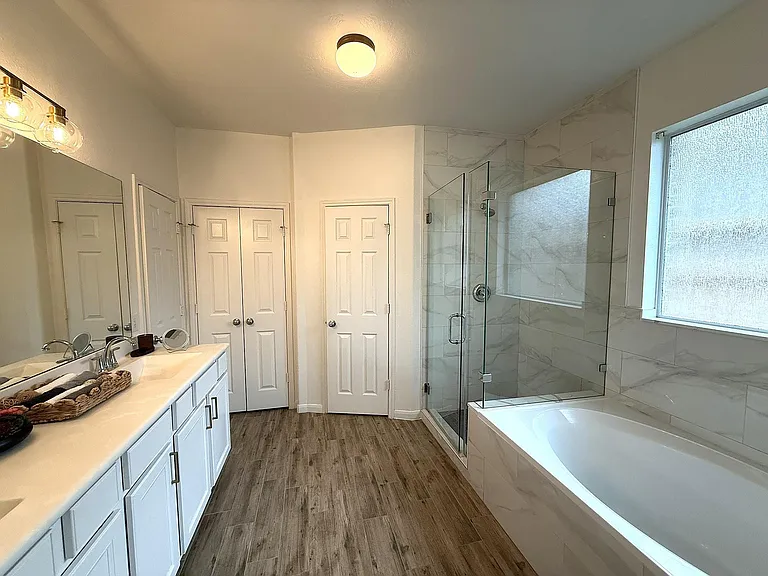 14322 Heath Falls Ln — Photo 12