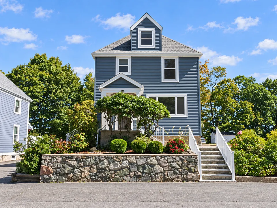 10 Oak St #1