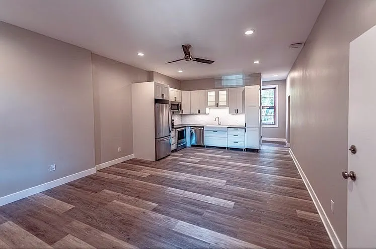 Clifton-103 - 1714-02 — Photo 2