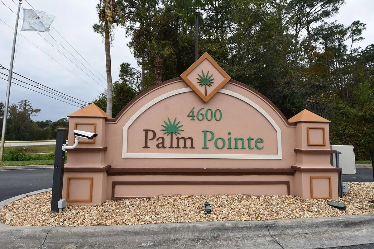 4600 East Moody Boulevard Unit 8M — Photo 1