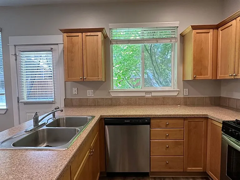 20565 Basket Flower Pl — Photo 12