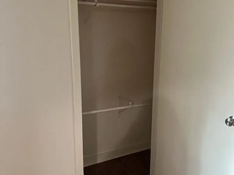 304 Algerita Dr — Photo 14