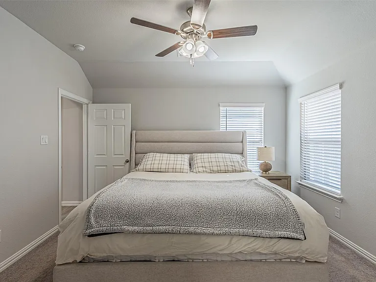 579 Ruthye Ln — Photo 21