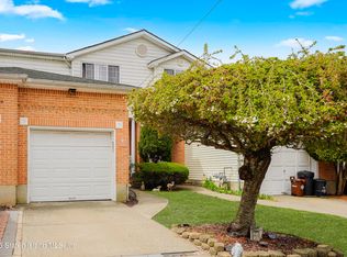 119 Glenn Rd, Staten Island, NY 10314