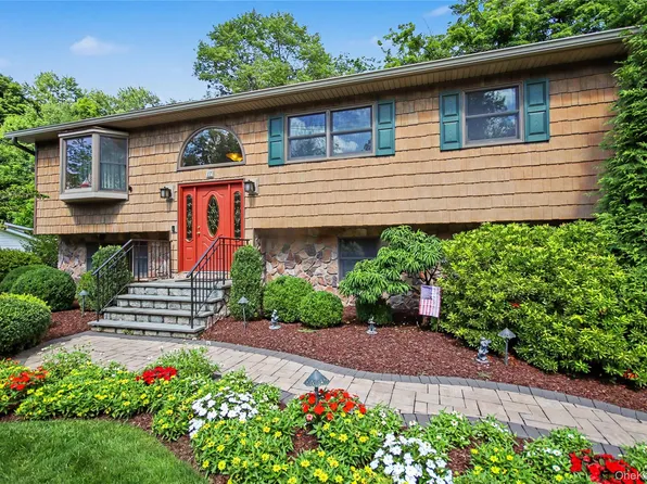 17 Scotsdale Road, Carmel, NY 10512