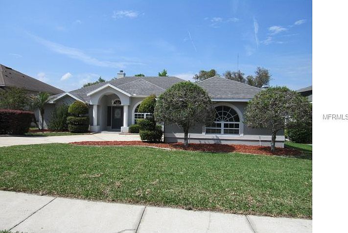 1st image of 328 Plantation Club Dr