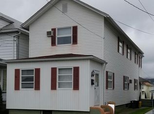 239 E Ridge St, Nanticoke, PA 18634