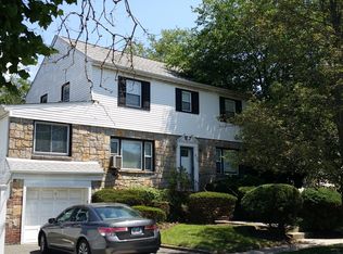 468 Albemarle Rd, Cedarhurst, NY 11516