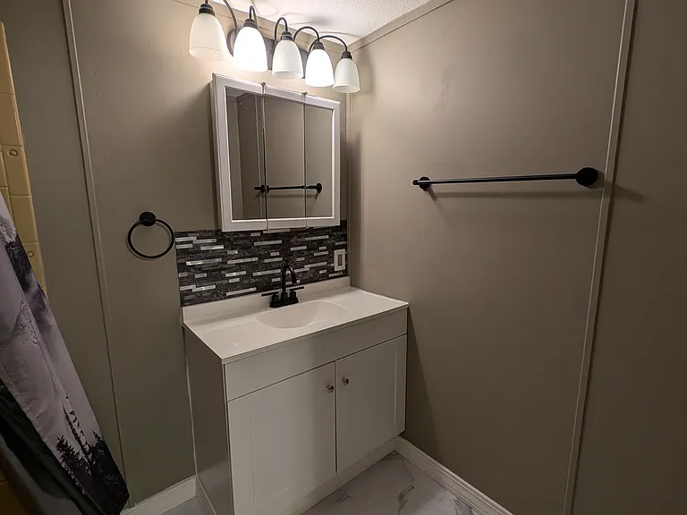 Full Bath
